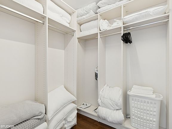 5th image of 401 N Wabash Ave #5B