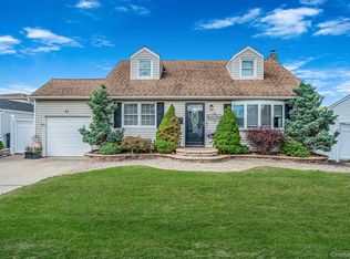 71 Rose Dr, East Meadow, NY 11554