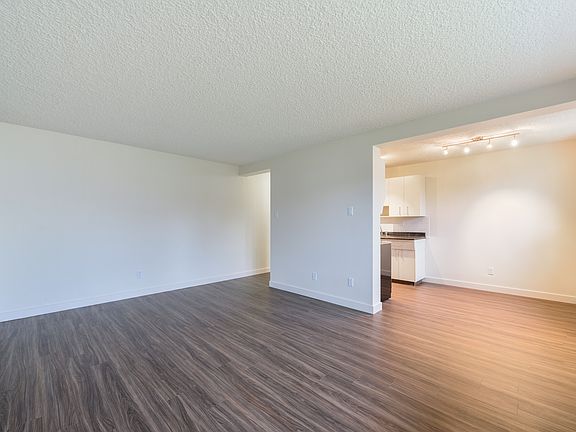 3rd image of 9550 129b Ave #397997