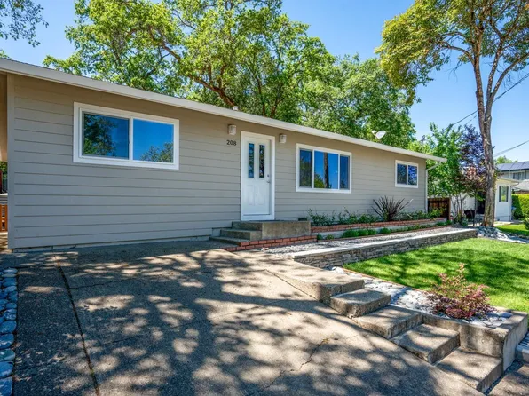 208 Rosemary Lane, Ukiah, CA 95482