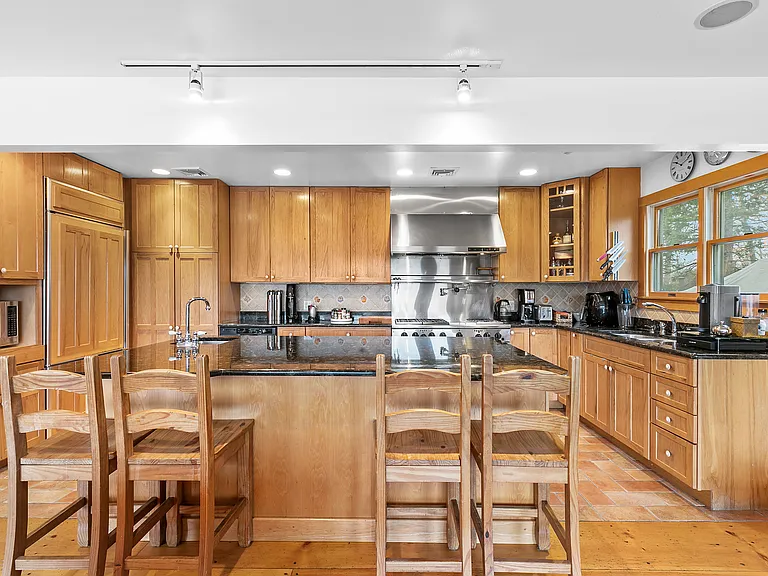 52 Noyac Harbor Rd — Photo 6