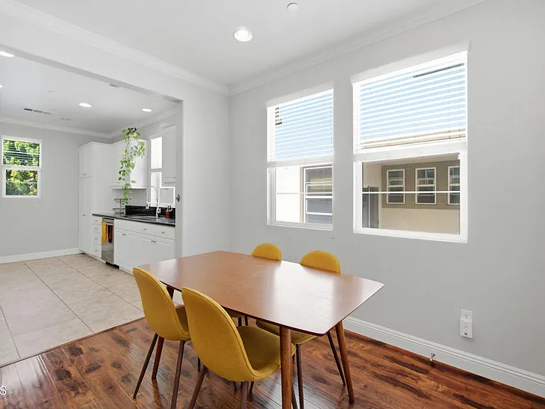 3146 N Ventura Rd — Photo 9