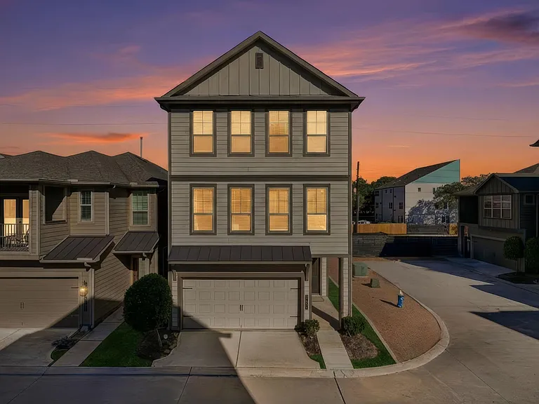 8604 Hollyoaks Creek Ln — Photo 2