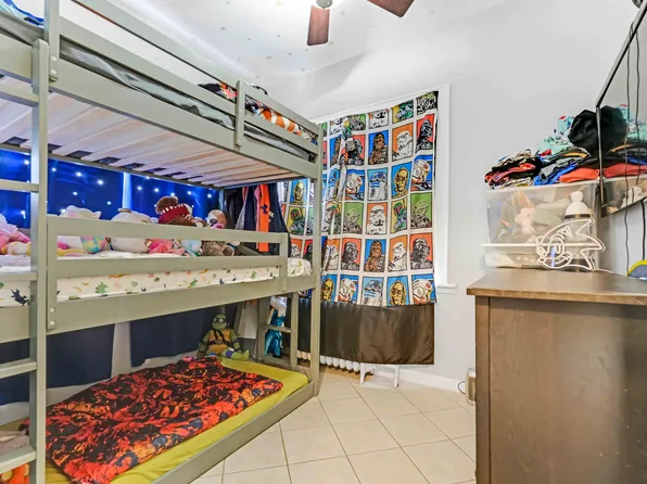 160-08 12th Road image 16 of 29