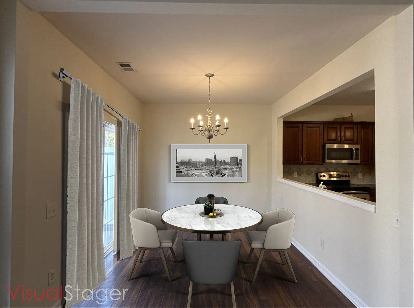 Move in ready end unit townhouse in the Blakeney Preserve Community — Photo 3