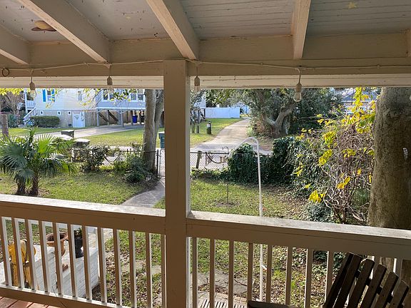 4th image of 954 Little Bay Ave