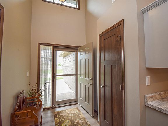 4th image of 5805 S Plainside Pl