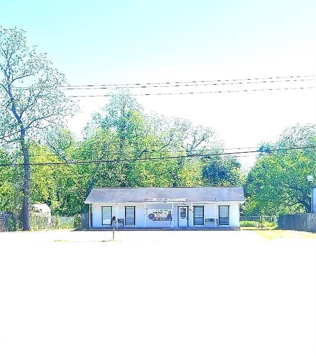 1st image of 1027 Brazosport Blvd N