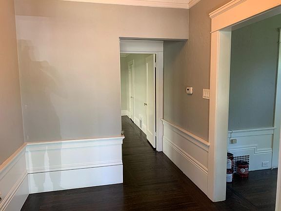 5th image of 1509 Newlands Ave