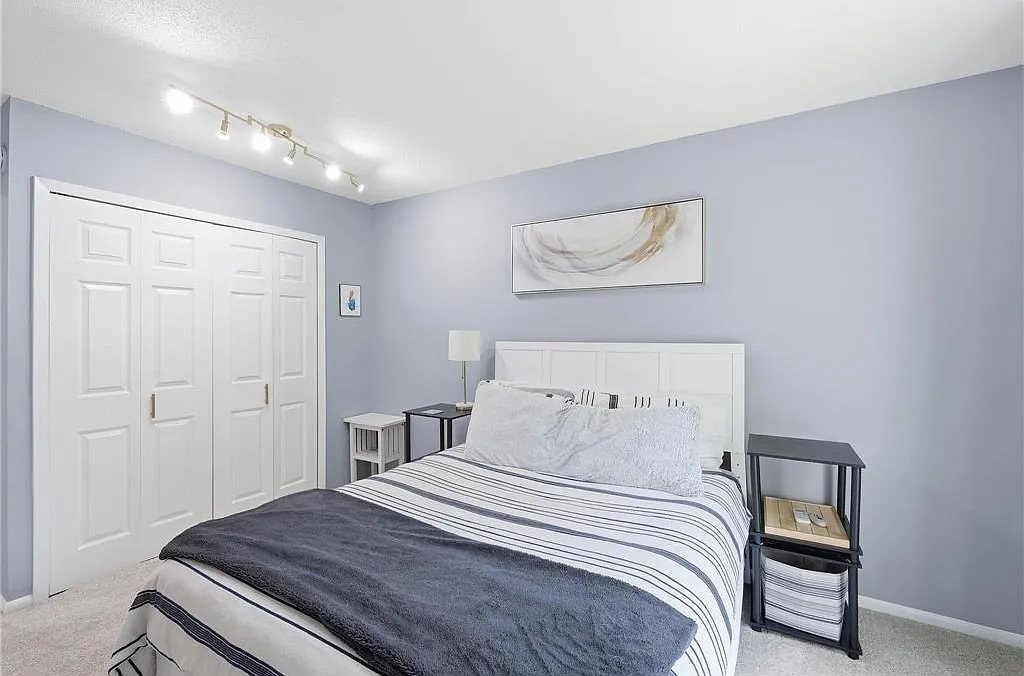 2 bed, 1.0 bath, 905 sqft, $1,450 — Photo 4
