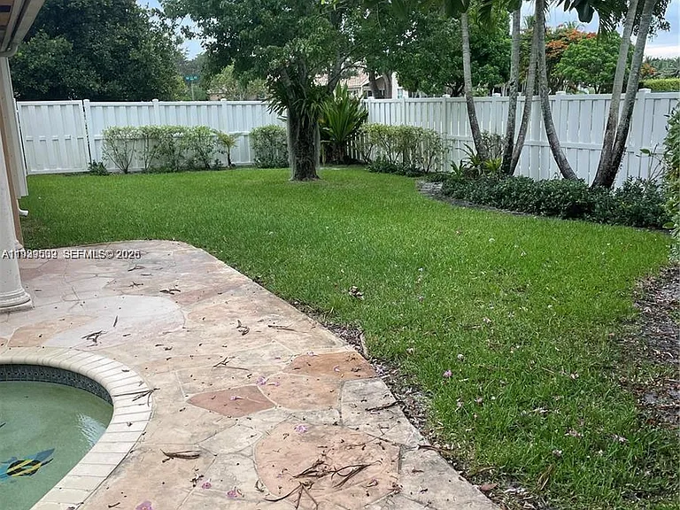1552 NW 135th Ave — Photo 33
