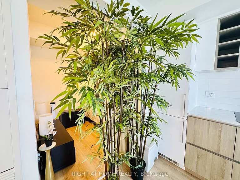 319 Jarvis St #1101 — Photo 19