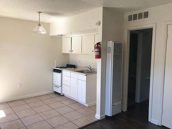 3rd image of 1108 Arizona St SE #22
