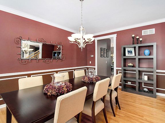 5th image of 937 Academy Ln