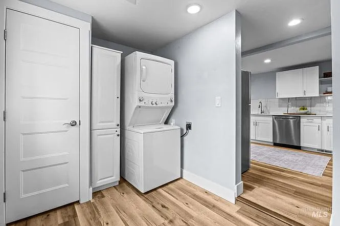 2043 S Leadville Ave — Photo 14