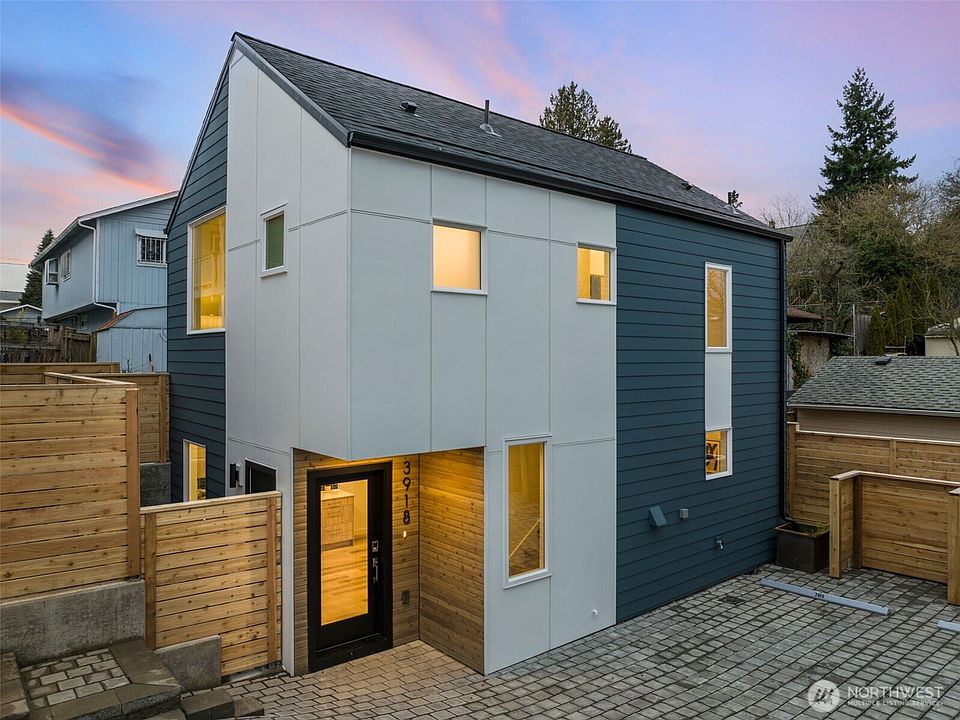 1st image of 3918 S Juneau Street