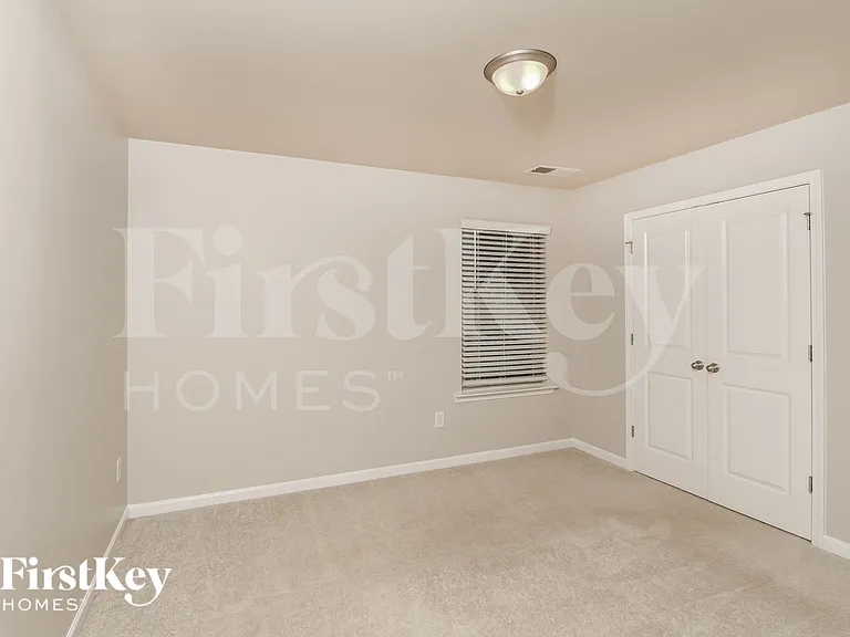 201 Southwind Cir — Photo 16