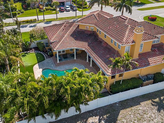 4th image of 705 Santa Maria Dr