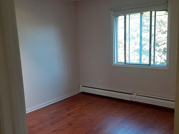 3rd image of 2446 Aldrich Ave S APT 312