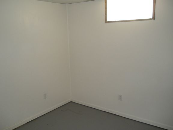5th image of 2417 Troy St