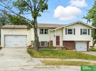 8406 S 139th Cir, Omaha, NE 68138