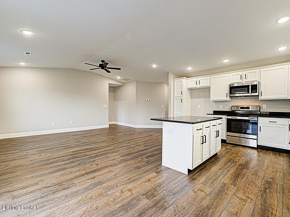 5th image of 10010 Madder Way