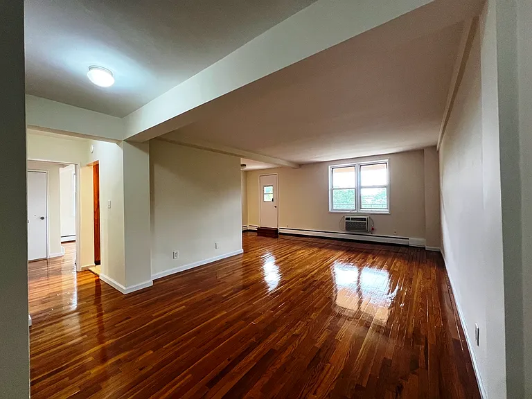 23-50 Waters Edge Dr #D — Photo 9
