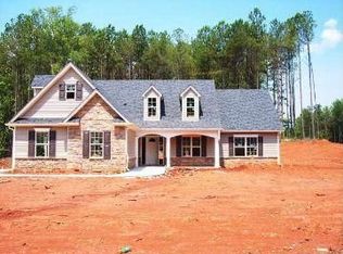 17 Live Oak Ct, Forsyth, GA 31029