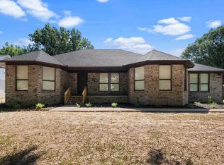 806 Drake Dr, Conway, AR 72034