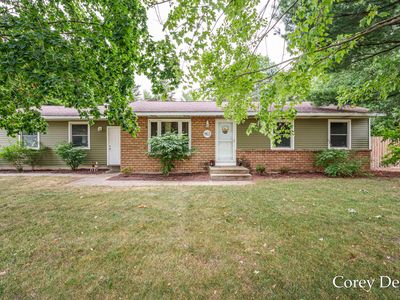 863 Coral St, Jenison, MI, 49428