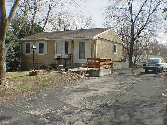 2nd image of 8359 Elizabeth Ave
