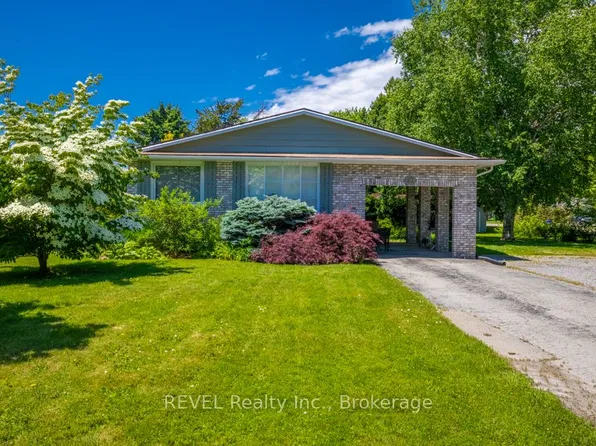 42 Saint George Ct, Fort Erie, ON L0S 1N0