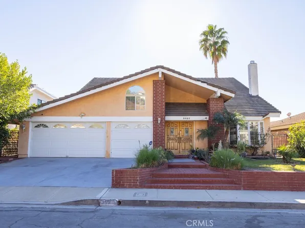 3027 Amigos Dr, Burbank, CA 91504
