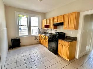 256 Munn Ave #1R, Irvington, NJ 07111