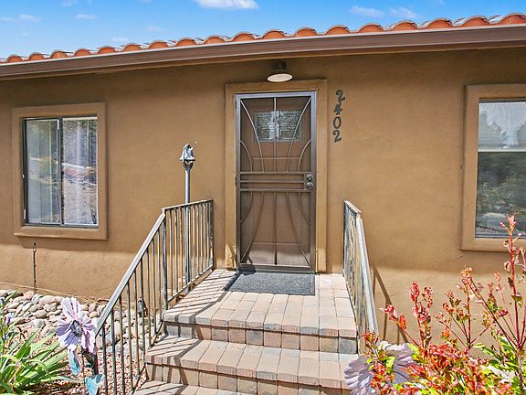 4th image of 2402 Desert Willow Dr