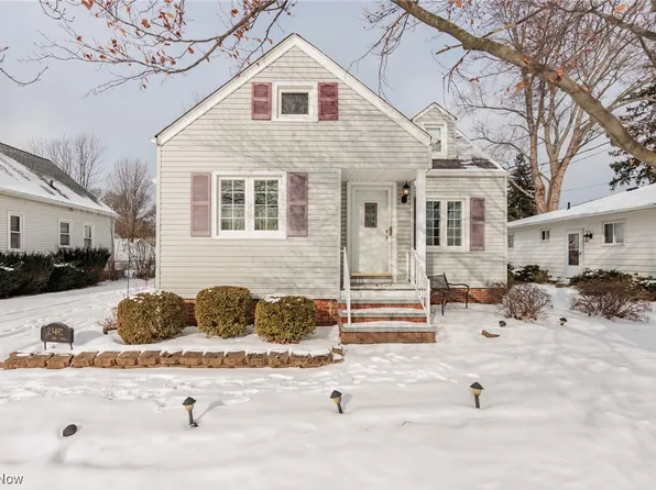 23492 Clifford Dr, North Olmsted, OH 44070
