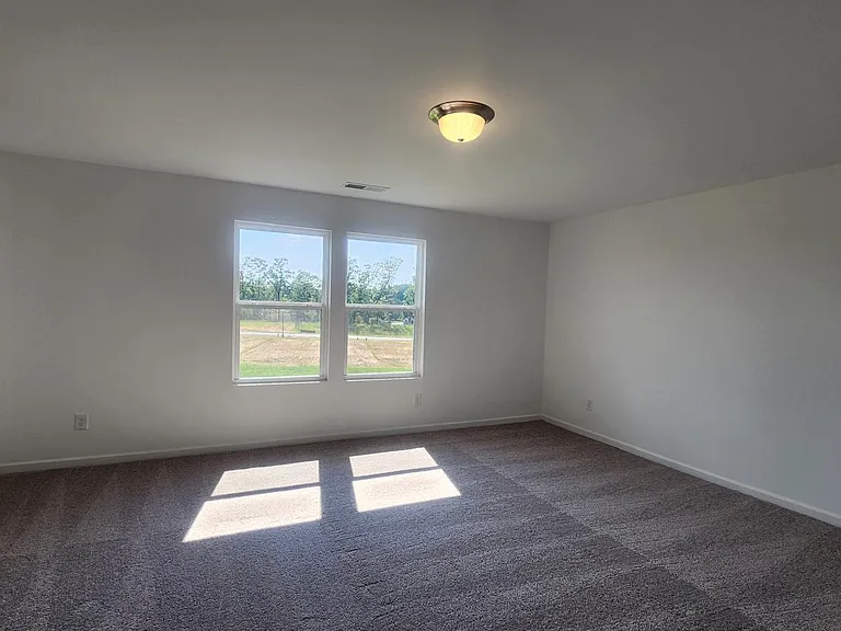 2189 Boxwood Cir SE — Photo 6