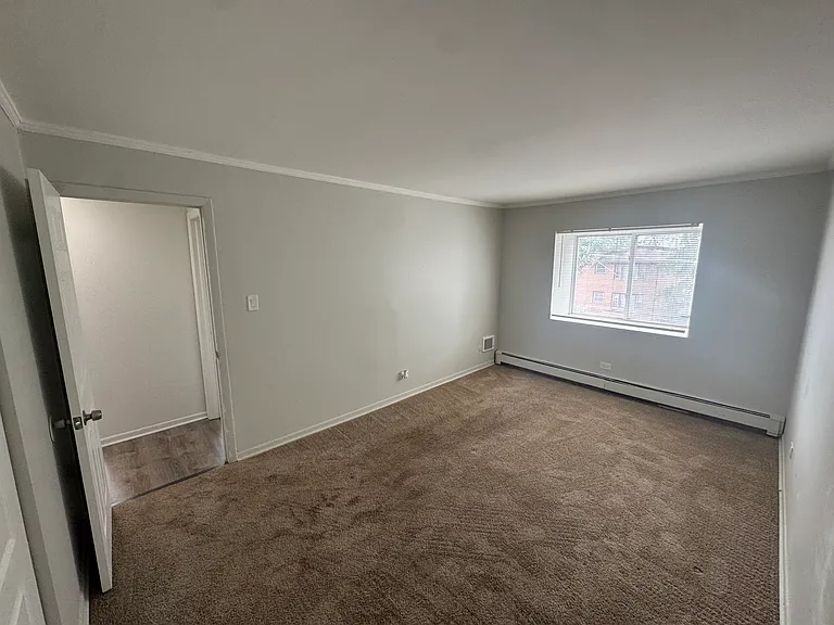 East End Apartments/Madison Apartments — Photo 5