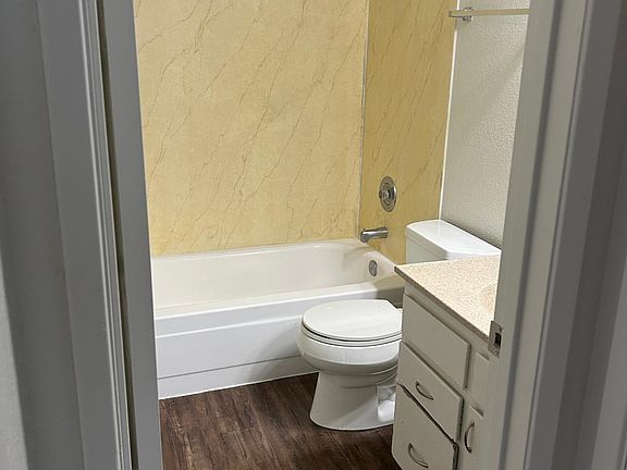5th image of 436 Nash St Unit 1