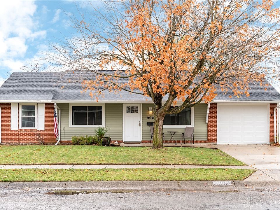 1st image of 902 Leatherwood Dr