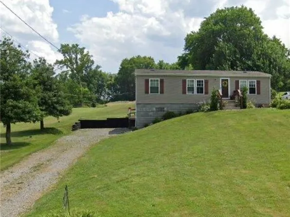 414 Gardner Center Rd, New Castle, PA 16101