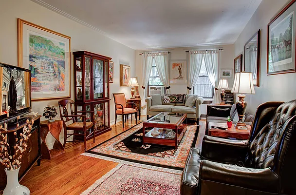 Sold by Digs Realty Group | media 11