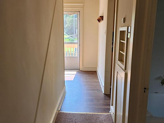 3rd image of 288 Church St #2