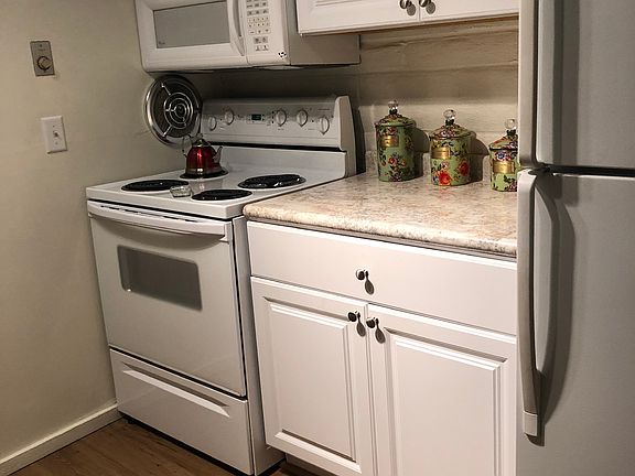 2nd image of 2700 N Shore Dr Unit A5