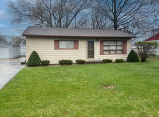 1936 Bradley Dr, Montgomery, IL 60538