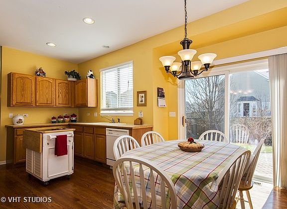 4th image of 10421 Somerset Ln
