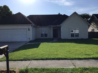 104 Moorhen Rd, Goose Creek, SC 29445