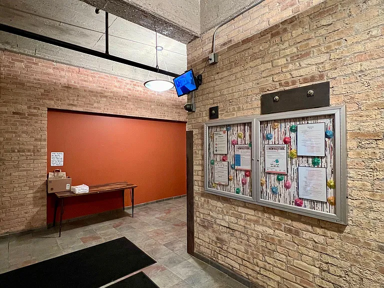 234 E Reservoir Ave #303 — Photo 32