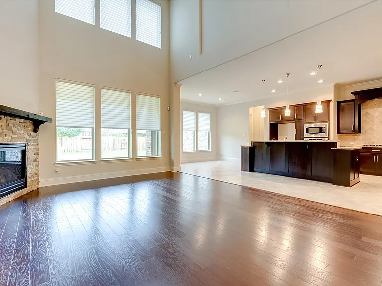 10307 Latta Creek Dr — Photo 29