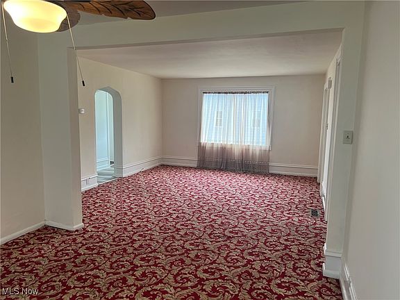 5th image of 58 W Main St